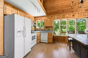 3250 Brandon Mill Rd, Lakemont, GA 30552 - Photo 9