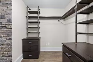 2855 Peachtree Rd NE, Atlanta, GA 30305 - Photo 25