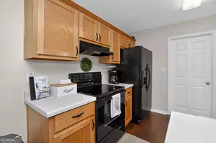1010 Colvin Dr, Locust Grove, GA 30248 - Photo 11