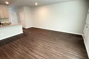 233 Oakwood Dr NW, Milledgeville, GA 31061 - Photo 3