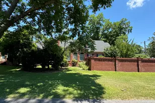 808 Harvey St, Millen, GA 30442 - Photo 5