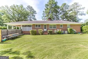 304 Broad St, Hawkinsville, GA 31036 - Photo 27