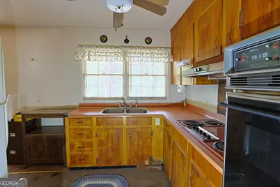 1550 Greenwich Pl, Macon, GA 31206 - Photo 11