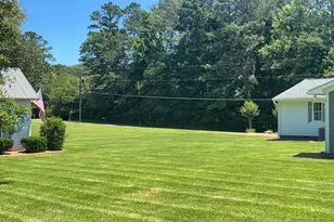 272 Lakeview Dr, Winterville, GA 30683 - Photo 11