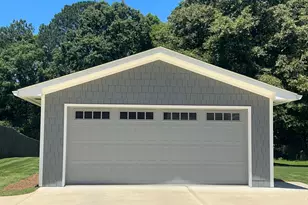 272 Lakeview Dr, Winterville, GA 30683 - Photo 5
