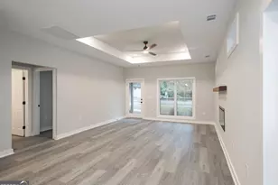 824 W Broad St, Griffin, GA 30223 - Photo 7