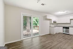 2017 Lindsey Ln, Decatur, GA 30035 - Photo 13