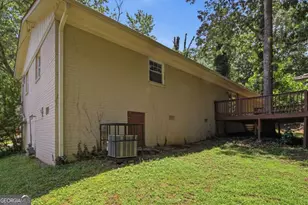 2017 Lindsey Ln, Decatur, GA 30035 - Photo 25