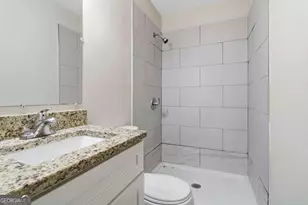 2017 Lindsey Ln, Decatur, GA 30035 - Photo 23