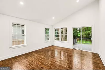 987 Lawton Street SW, Atlanta, GA 30310 - Photo 11