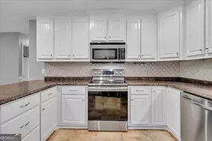 222 Blue Ridge Ln, Warner Robins, GA 31088 - Photo 17