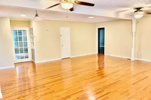 323 Trammell St, Calhoun, GA 30701 - Photo 7