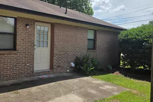 8437 Pineland Dr, Jonesboro, GA 30238 - Photo 5