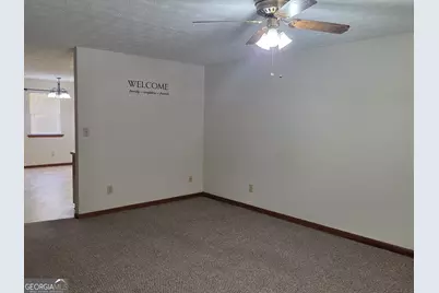8437 Pineland Drive, Jonesboro, GA 30238 - Photo 7