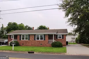5 S Zetterower Ave, Statesboro, GA 30458 - Photo 3