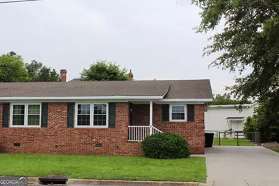5 S Zetterower Avenue, Statesboro, GA 30458 - Photo 1