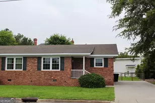 5 S Zetterower Ave, Statesboro, GA 30458 - Photo 1