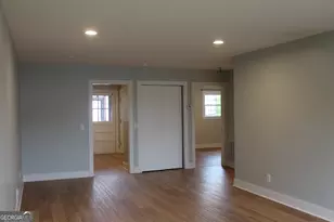 5 S Zetterower Ave, Statesboro, GA 30458 - Photo 5