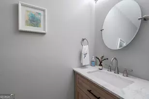 1002 Defoors Mill Dr NW, Atlanta, GA 30318 - Photo 17