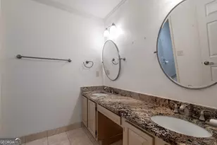 1002 Defoors Mill Dr NW, Atlanta, GA 30318 - Photo 21