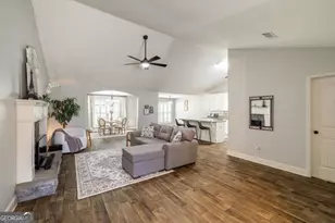 621 Lake Vista Dr, Jefferson, GA 30549 - Photo 3
