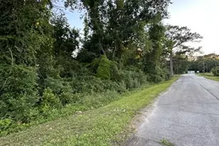 214 Blocker St, Wadley, GA 30477 - Photo 7