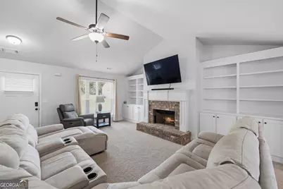 381 Riley Circle NW, Milledgeville, GA 31061 - Photo 7