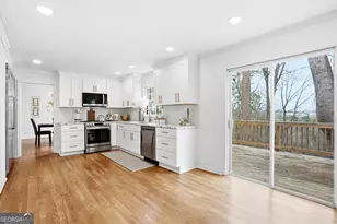 2958 Applewood Ct NE, Atlanta, GA 30345 - Photo 7