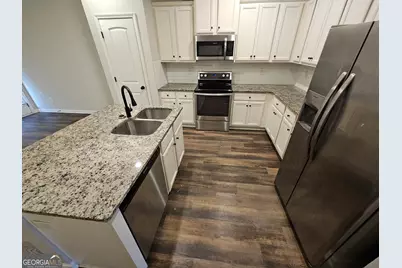3004 Bayrose Circle # 102B, East Point, GA 30344 - Photo 11