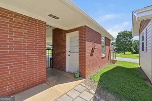 289 Skyline Dr, Toccoa, GA 30577 - Photo 35