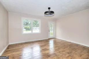 21 Duke Cir, Winder, GA 30680 - Photo 3