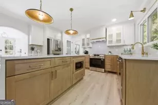 3774 Hollow Oak Ln, Stonecrest, GA 30038 - Photo 5