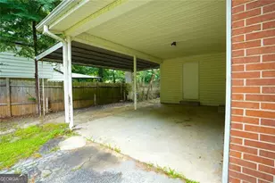 7598 Connell Dr, Jonesboro, GA 30236 - Photo 3
