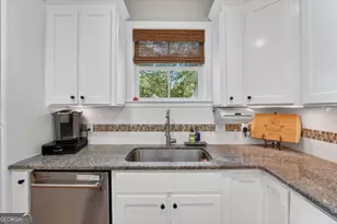 4777 Belfast River Rd, Richmond Hill, GA 31324 - Photo 19