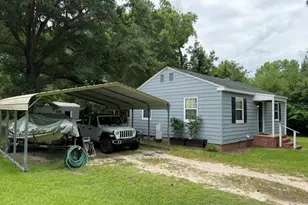 1044 Earle St, Thomson, GA 30824 - Photo 11