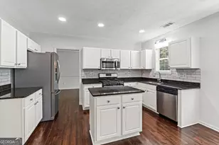 3360 Pierce Arrow Cir, Suwanee, GA 30024 - Photo 7