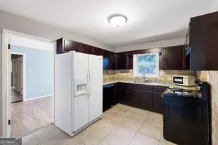 2563 Dering Ct NE, Atlanta, GA 30345 - Photo 9