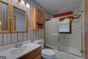 211 Hilltop Ln, Toccoa, GA 30577 - Photo 21