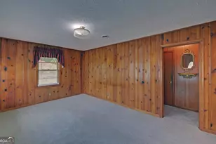 211 Hilltop Ln, Toccoa, GA 30577 - Photo 5