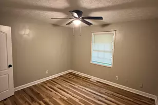 6379 Skyline Dr, Rex, GA 30273 - Photo 9