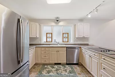 205 Mill Creek Circle, Martin, GA 30557 - Photo 11