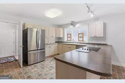 205 Mill Creek Circle, Martin, GA 30557 - Photo 11