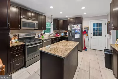 940 Chesterfield Drive, Marietta, GA 30066 - Photo 15