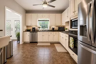 1950 Honeybee Creek Dr, Griffin, GA 30224 - Photo 3