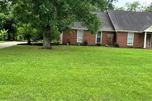 104 Winchester Dr, Leesburg, GA 31763 - Photo 3