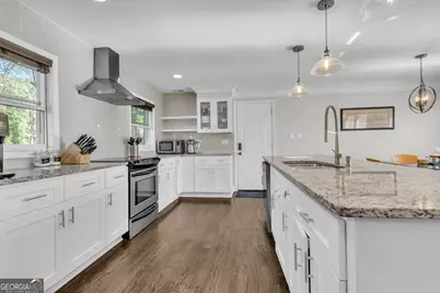 2363 Oakridge Court, Decatur, GA 30032 - Photo 13