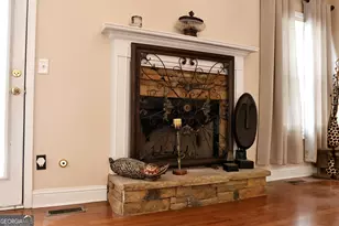 205 Paden Dr, Winder, GA 30680 - Photo 9