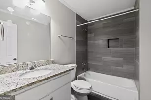 7127 Riverside Dr, Atlanta, GA 30328 - Photo 27