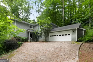7127 Riverside Dr, Atlanta, GA 30328 - Photo 1