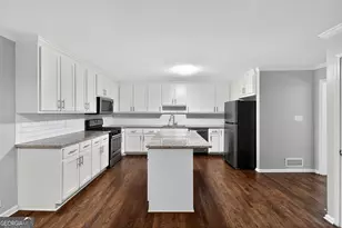7127 Riverside Dr, Atlanta, GA 30328 - Photo 15